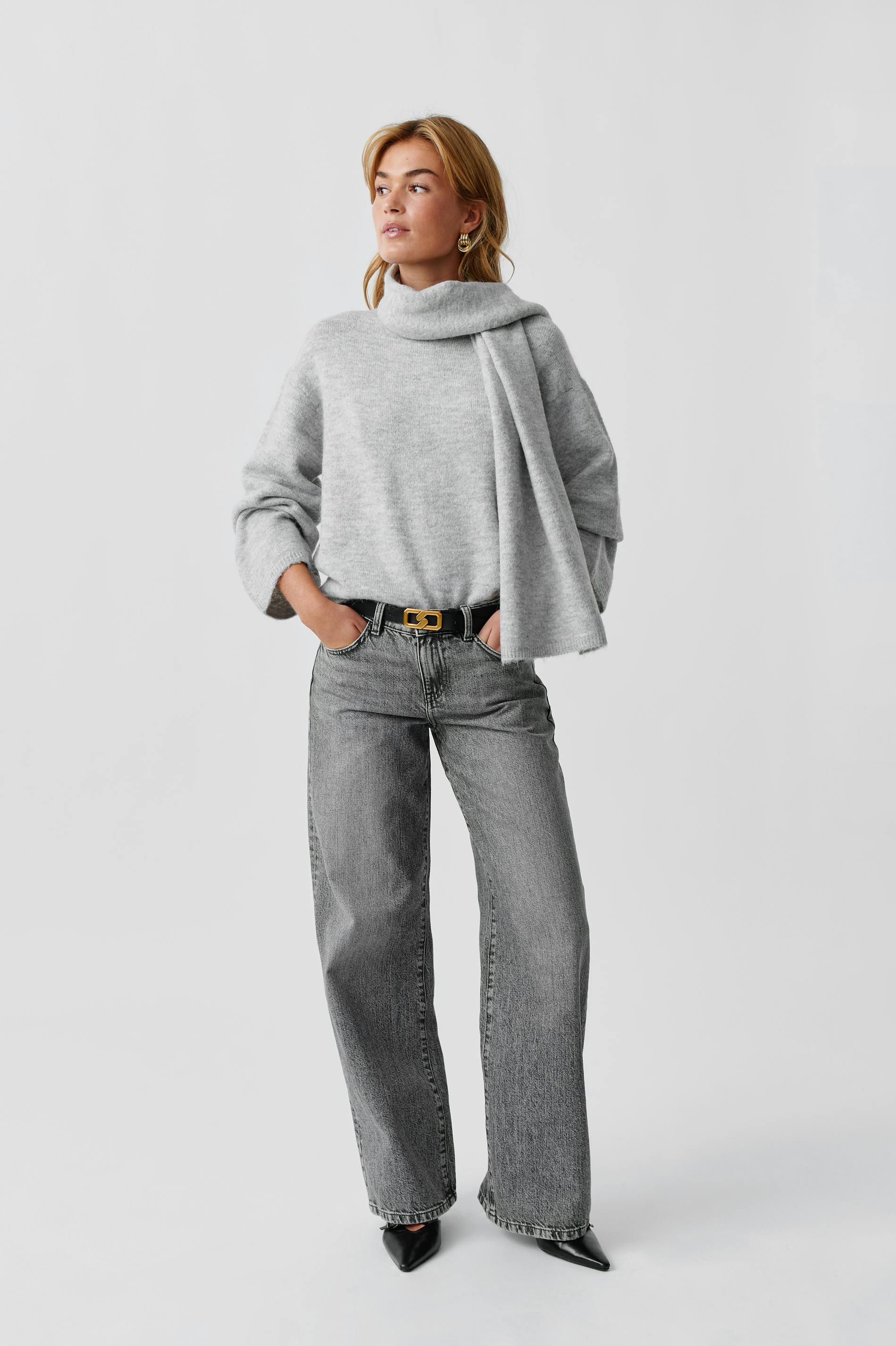 Knitted scarf sweater
