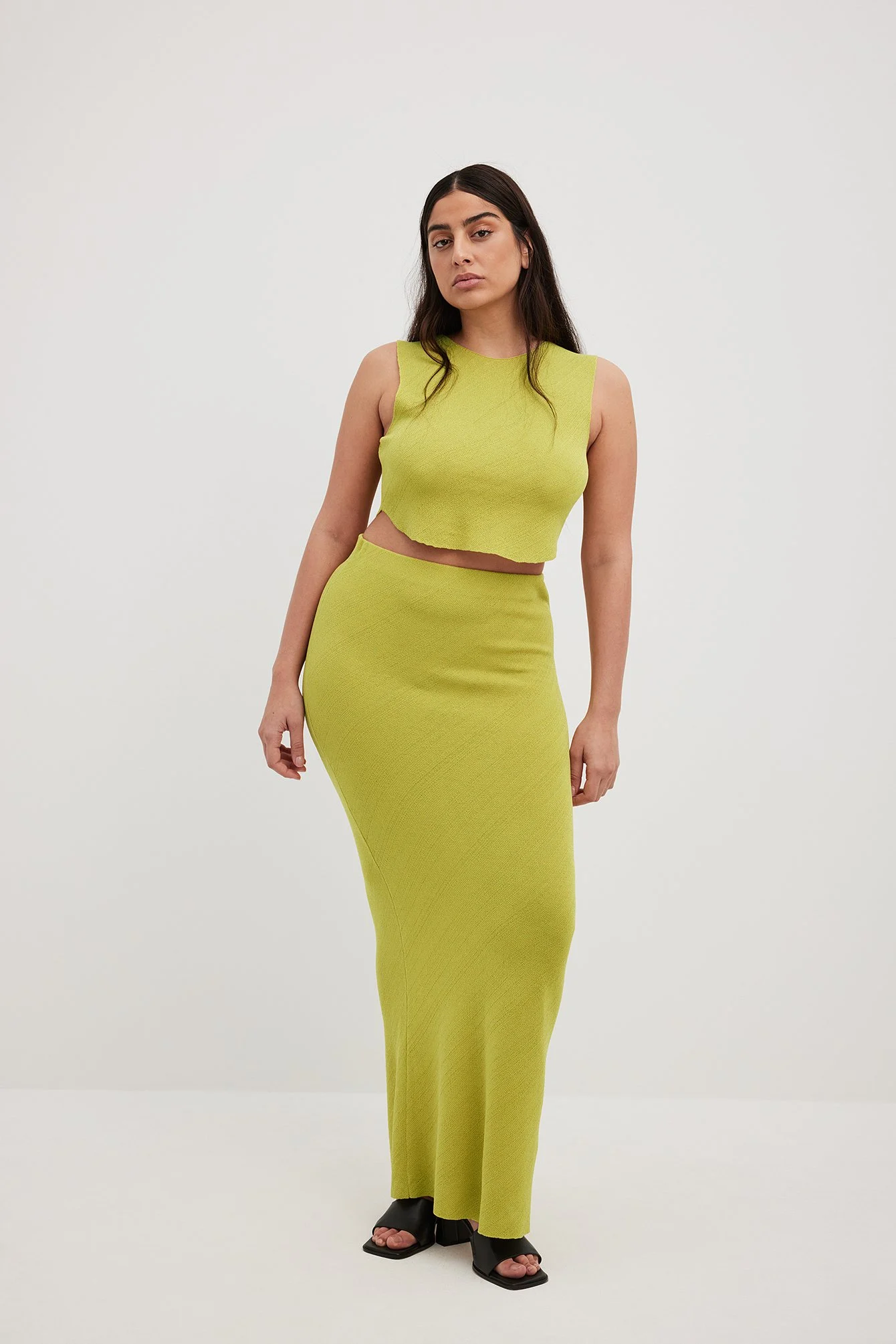 Cropped-Oberteil mit gewelltem Saum