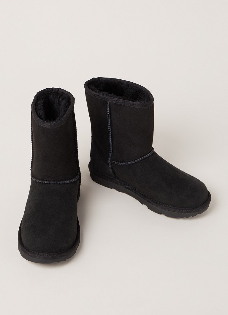 Cizme UGG Classic II Suede