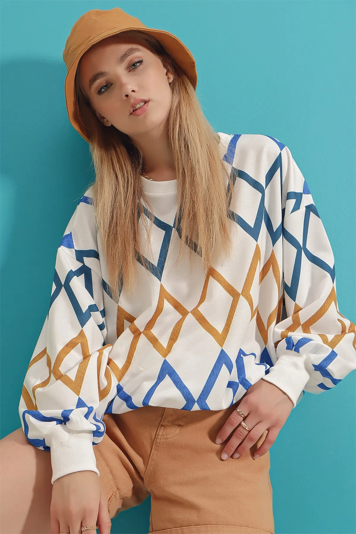 Trend Alaçatı Stili  Sweatshirt - Mehrfarbig - Oversized