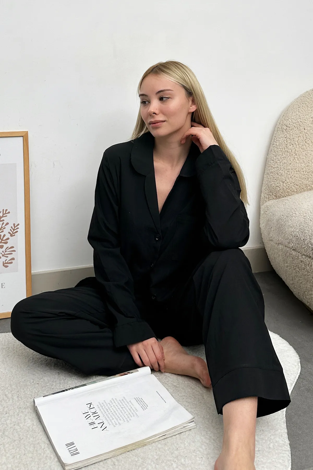 Trend Alaçatı Stili  Schwarzes, gewebtes Pyjama-Set mit einer Tasche für Damen Alc-X11661