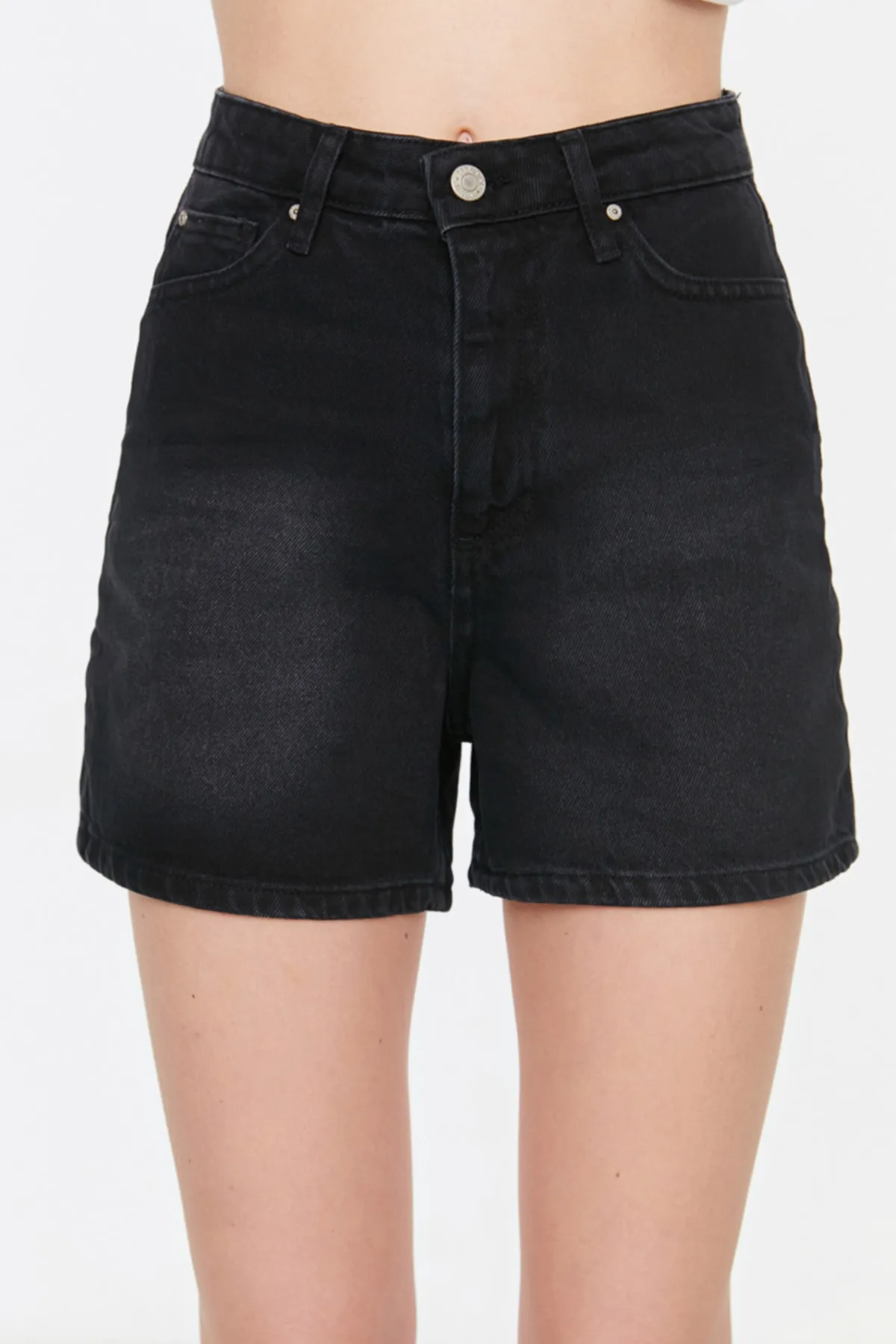 Trendyol Collection  Shorts - Schwarz - Hoher Bund