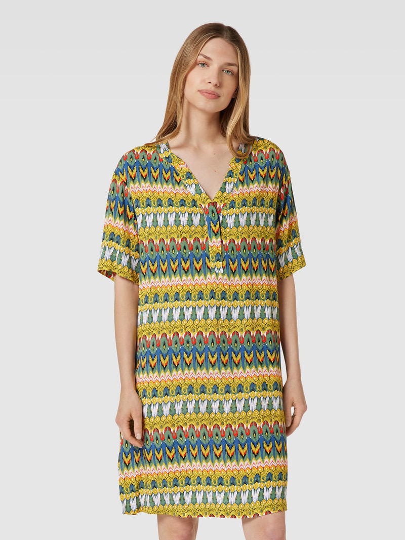 Knielanges Kleid mit Allover-Muster in grasgrün