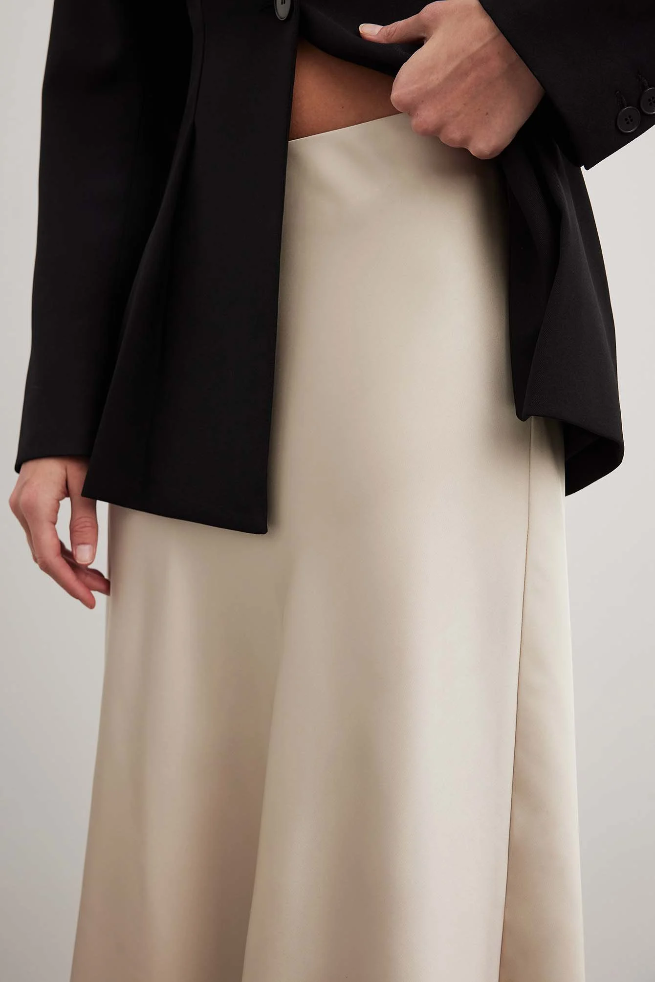 Maxirock aus Satin mit mittelhoher Taille