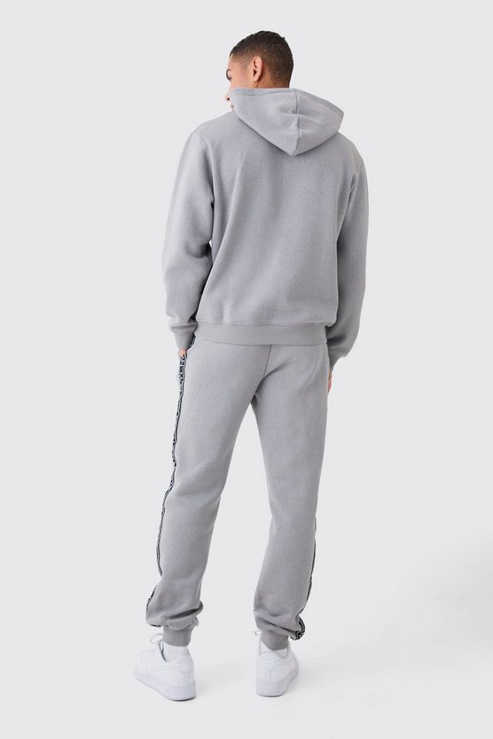 Man Trainingsanzug mit Detail