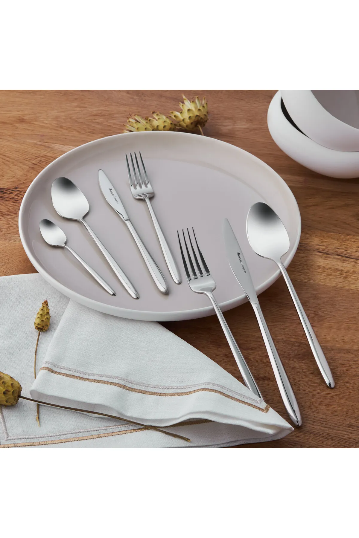 Karaca  Flow Elegance 84-teiliges Besteckset für 12 Personen mit Box, Essensgabeln, Esslöffeln