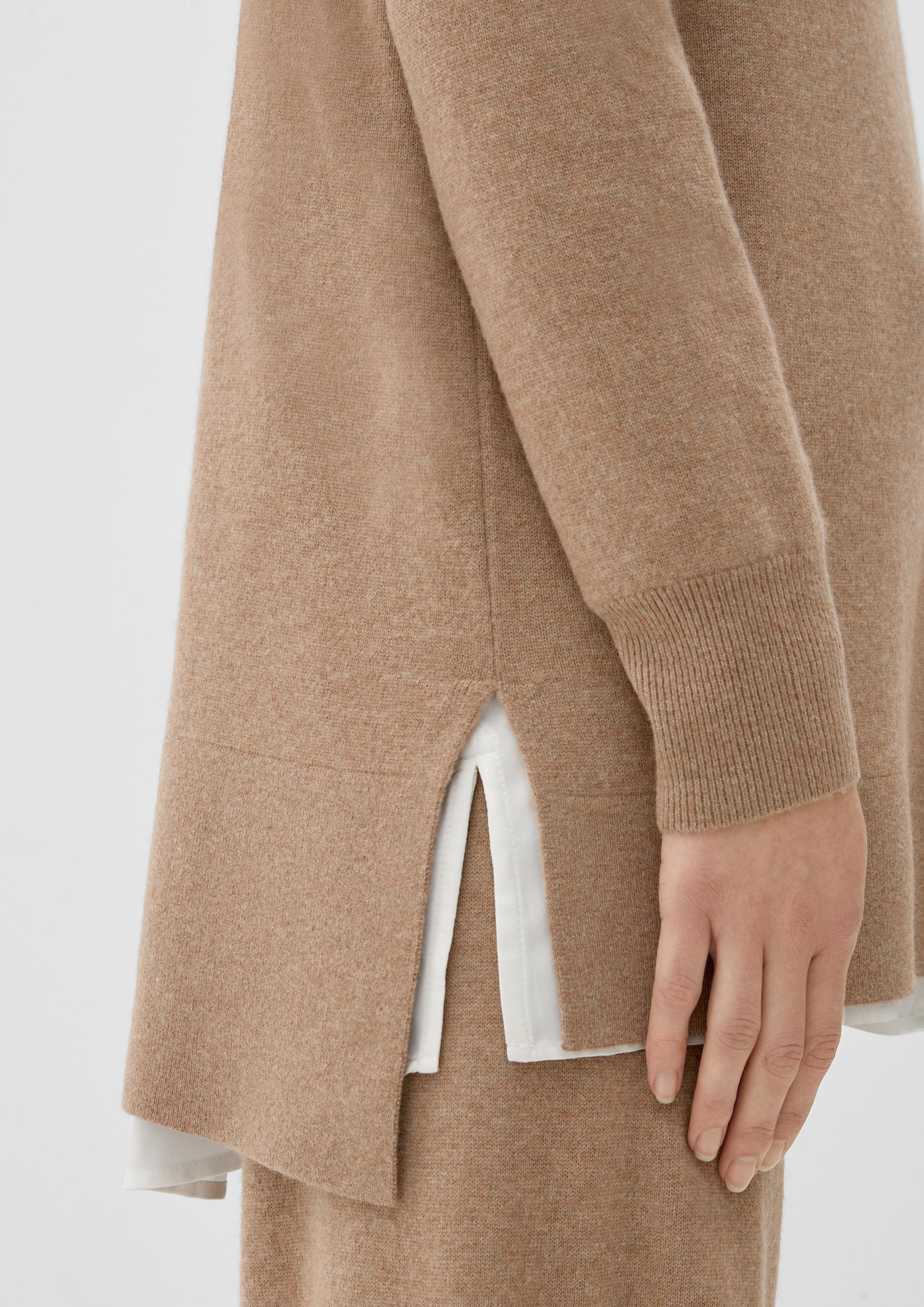 Kaschmirpullover mit V-Ausschnitt  2123894-84W5