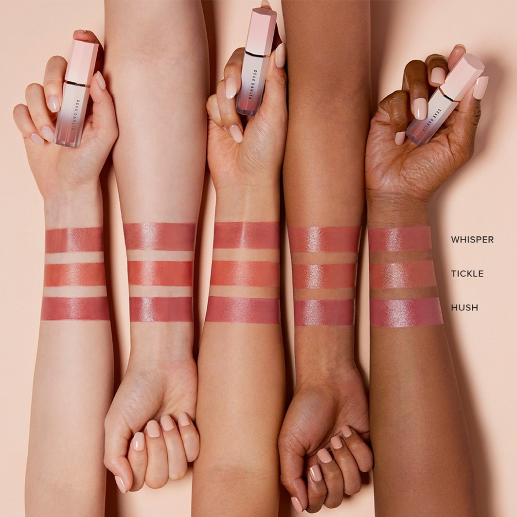 Petal Touch Plumping Lip Velour