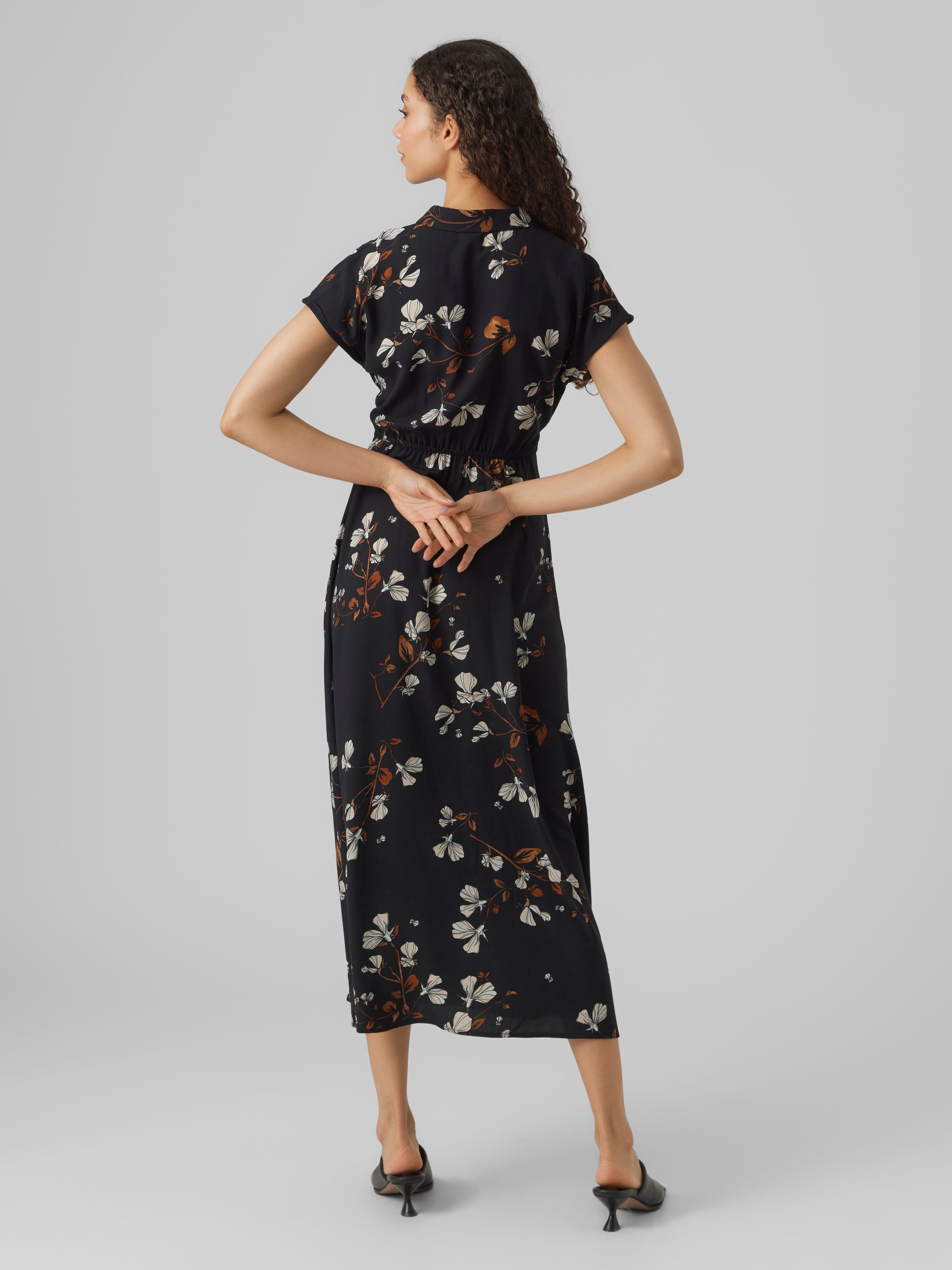 VMNEWHALLIE Langes Kleid