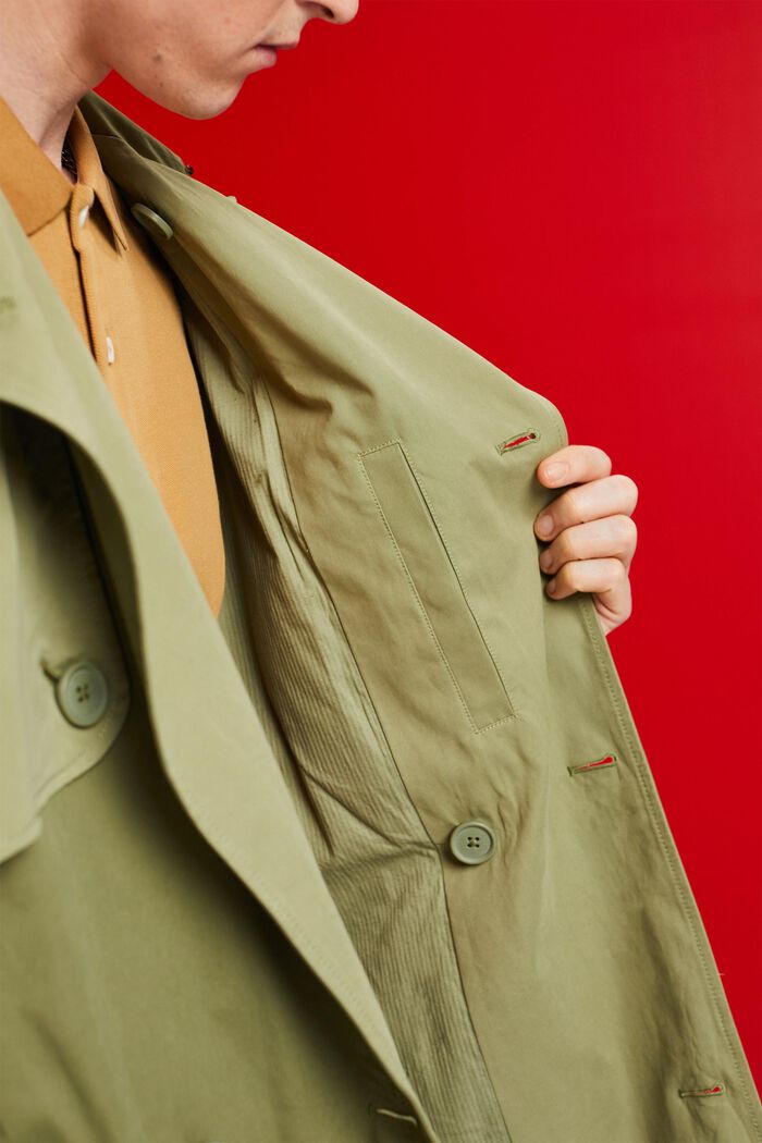 Kurzer Trenchcoat mit Kapuze