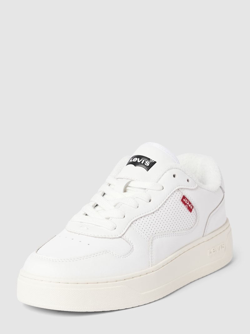 Sneaker mit Label-Detail in weiß