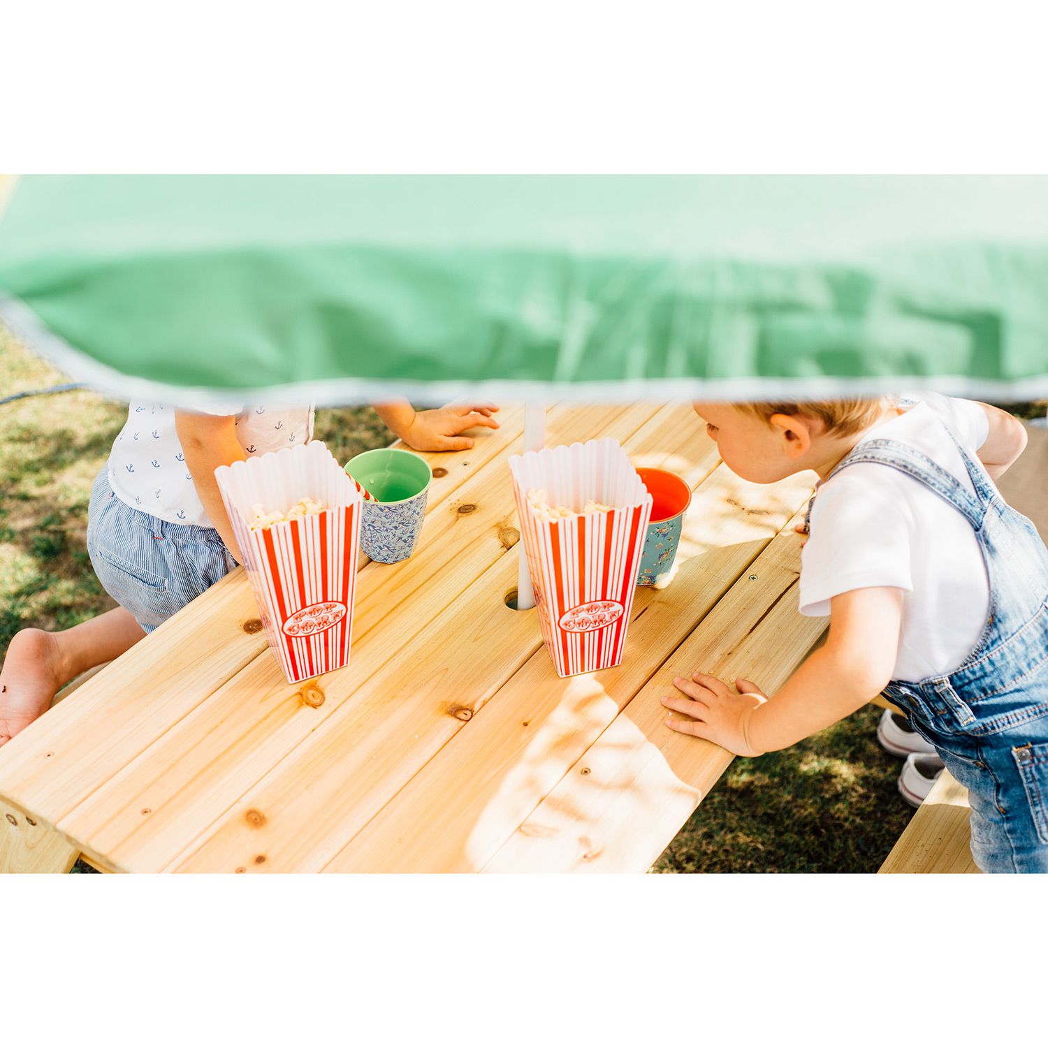 Plum Kinder Picknicktisch mit Sonnenschirm
