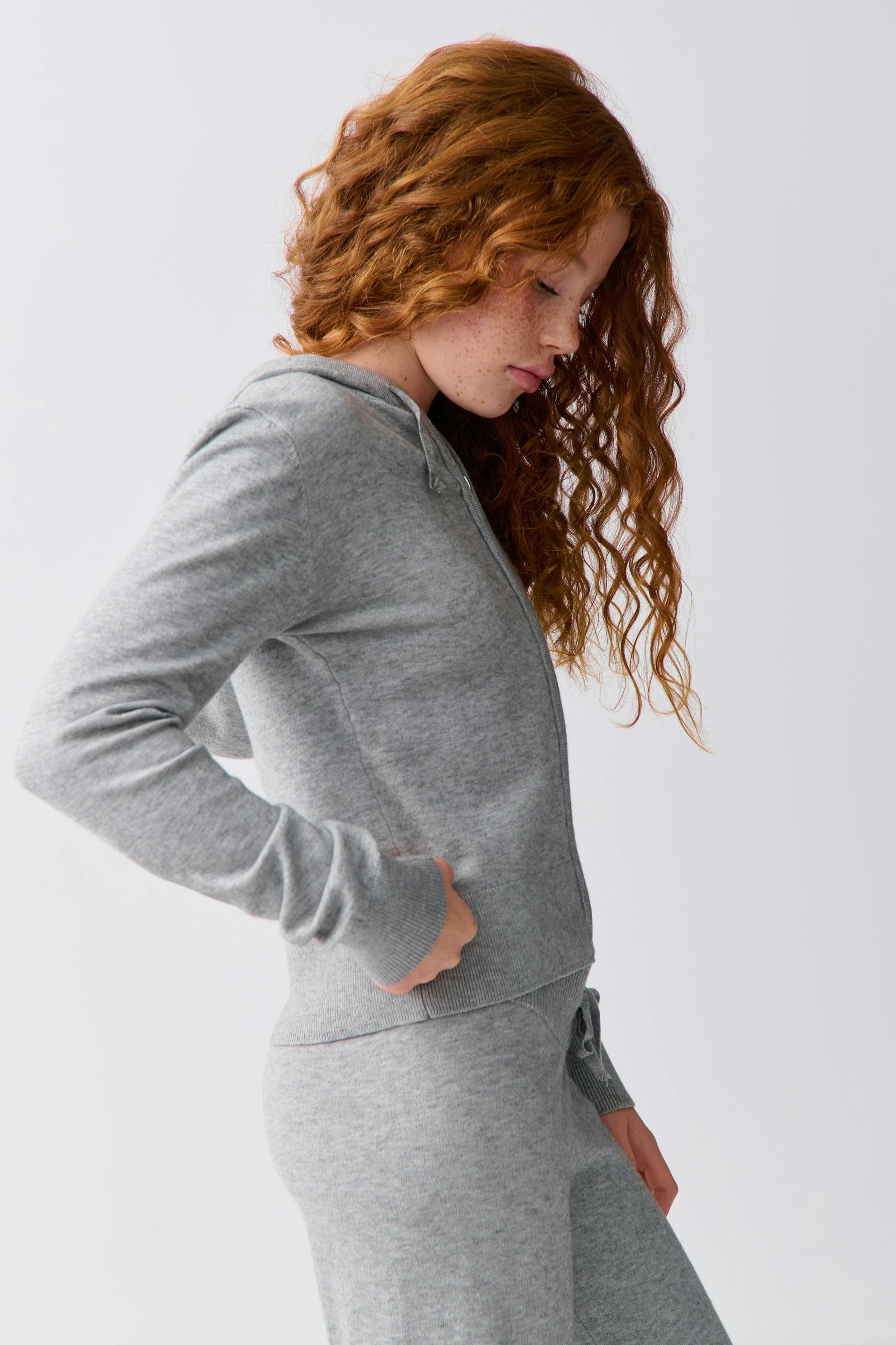 Y soft knitted zip hoodie