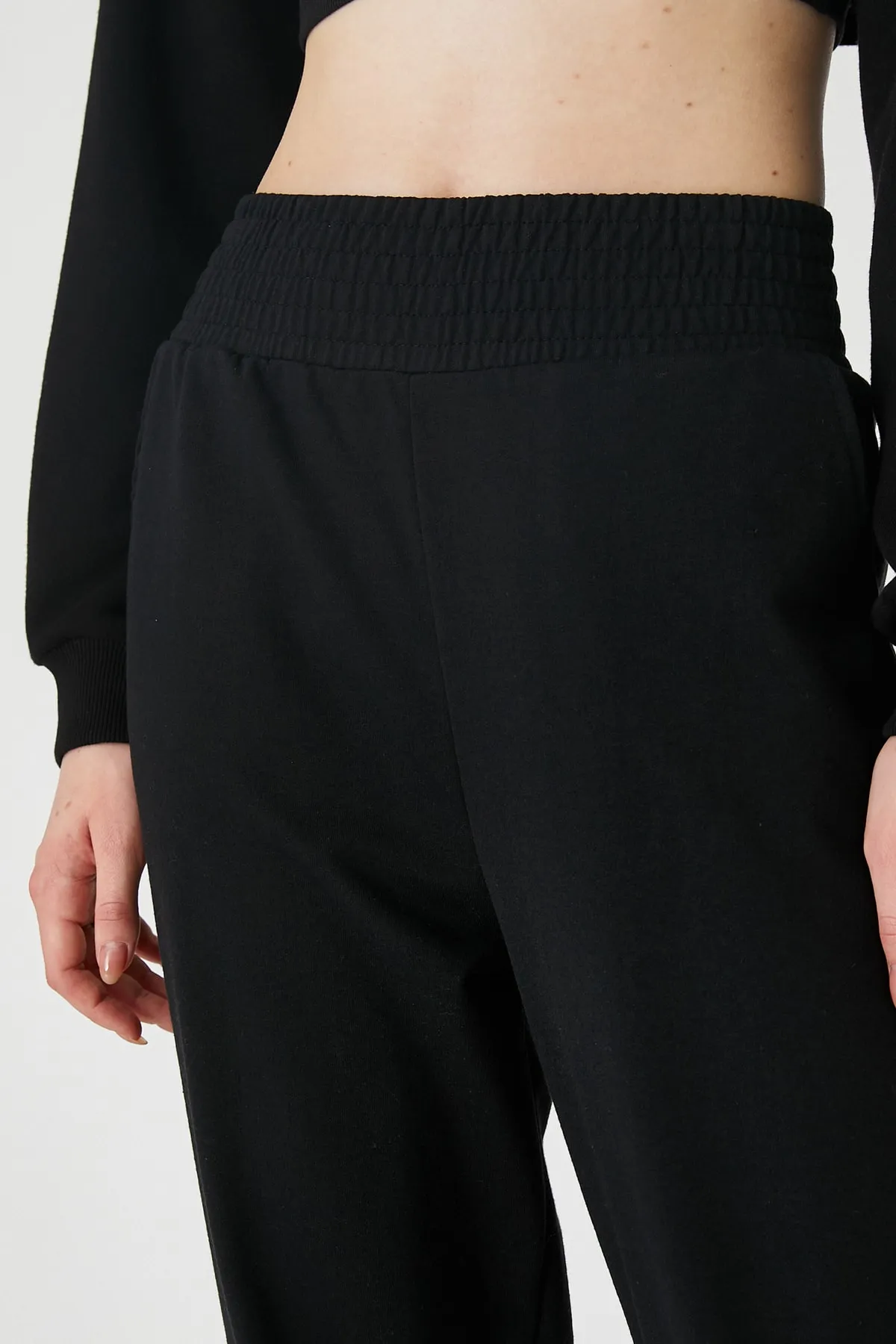 Koton  Schwarze Damen-Jogginghose 3WAL40117IK
