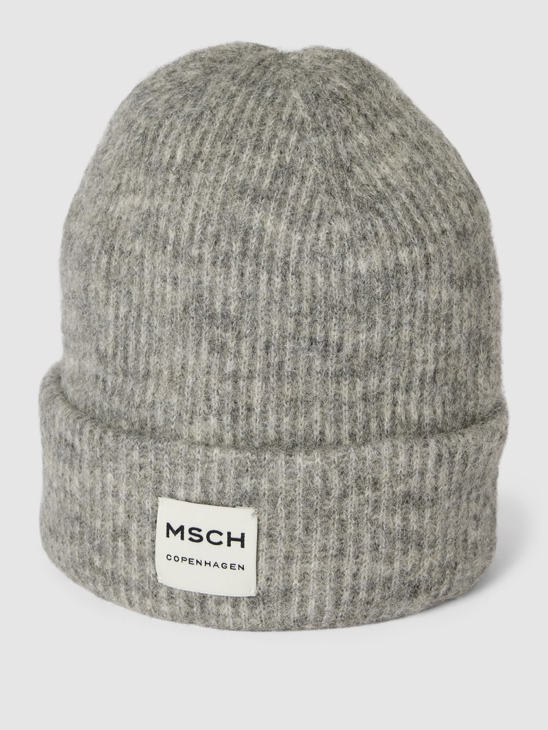 Beanie mit Label-Patch Modell 'Hope' in hellgrau