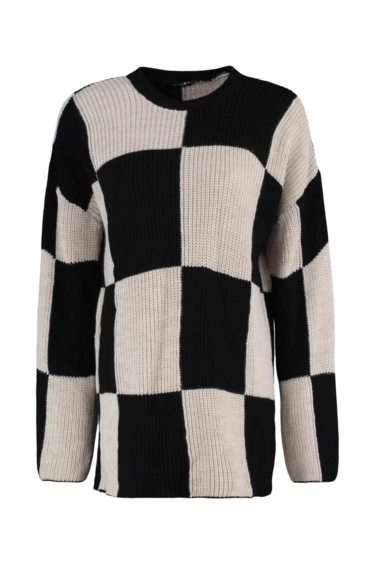 Trendyol Modest  Schwarzer, ecrufarbener Strickpullover mit Schachbrettmuster und Rundhalsausschnitt TCTAW23KZ00004