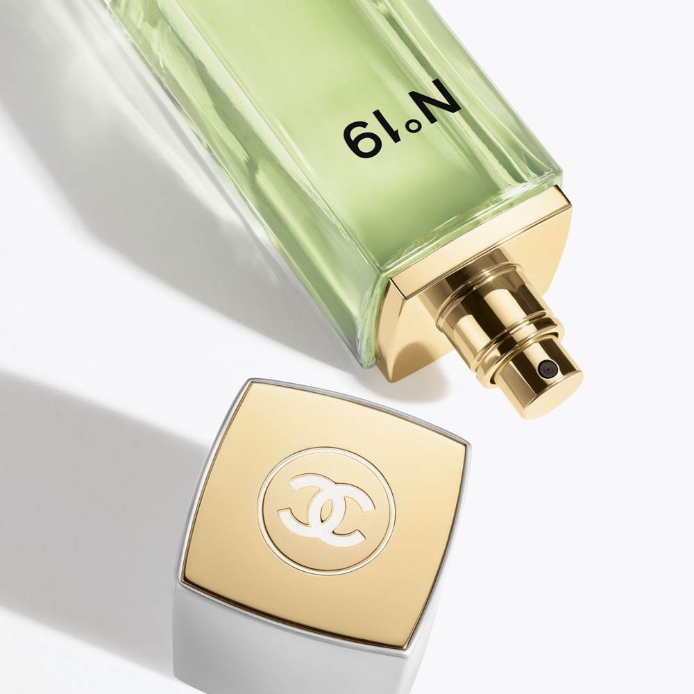 CHANEL N°19 EAU DE TOILETTE ZERSTÄUBER