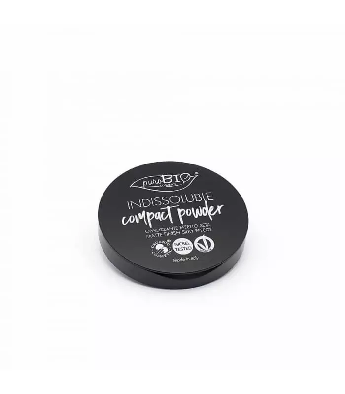 POUDRE COMPACTE INDISSOLUBLE La poudre opacifiante qui prolonge la durée du maquillage