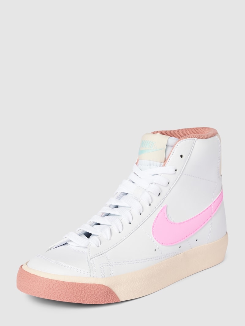 High Top Sneaker mit Schnürung Modell 'BLAZER MID 77' in weiß