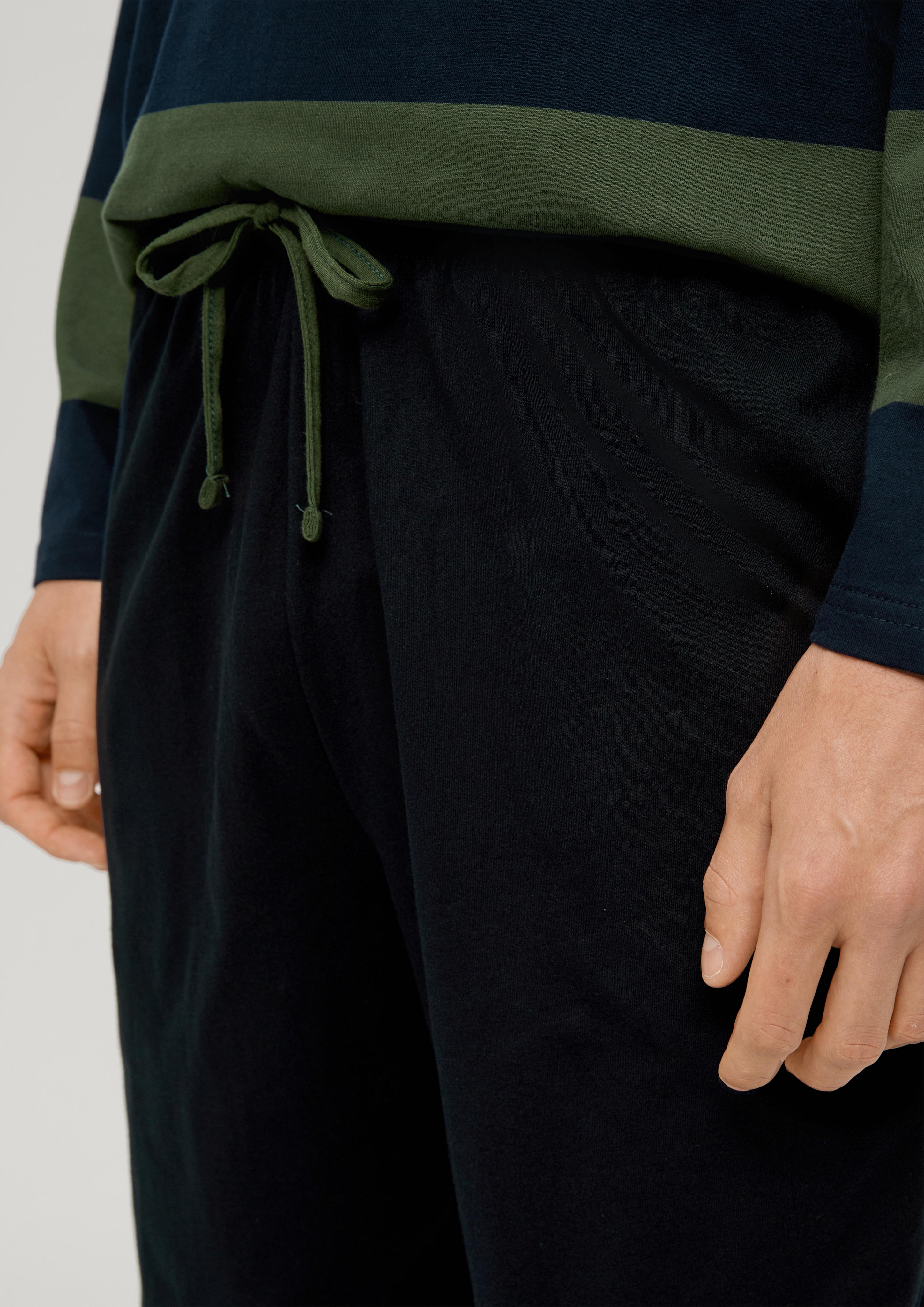 Langer Pyjama aus Baumwolle  6008396-78G1