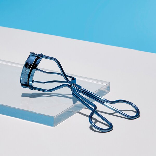 Tweezerman Classic Lash Curler - Wimpernzange, Bell Bottom Blue Wimpernzange