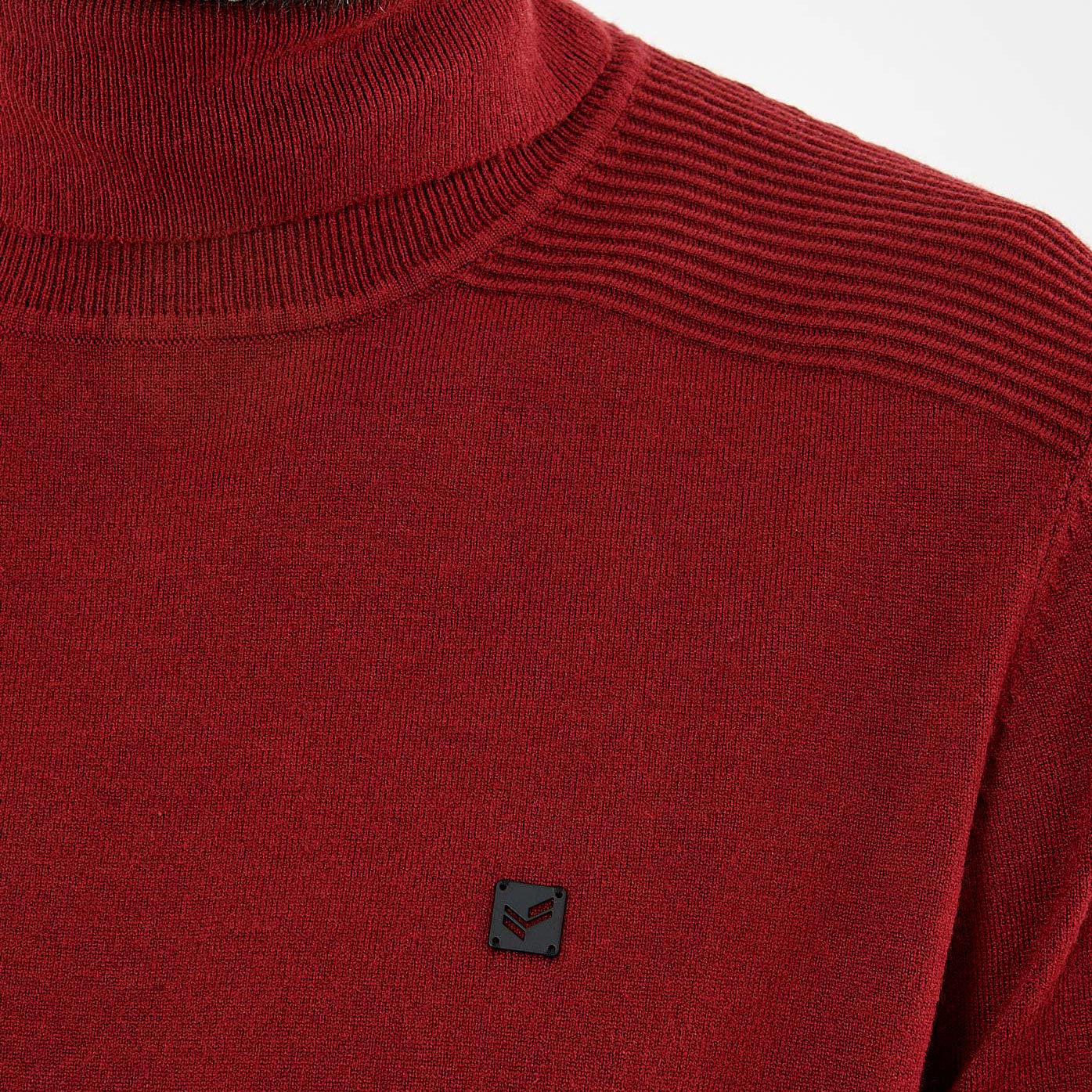 ARIAN  Pull bordeaux homme