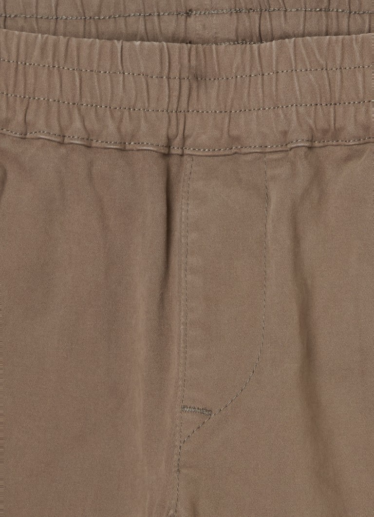 CP Company Cargohose mit schmal zulaufendem Bein und Logo