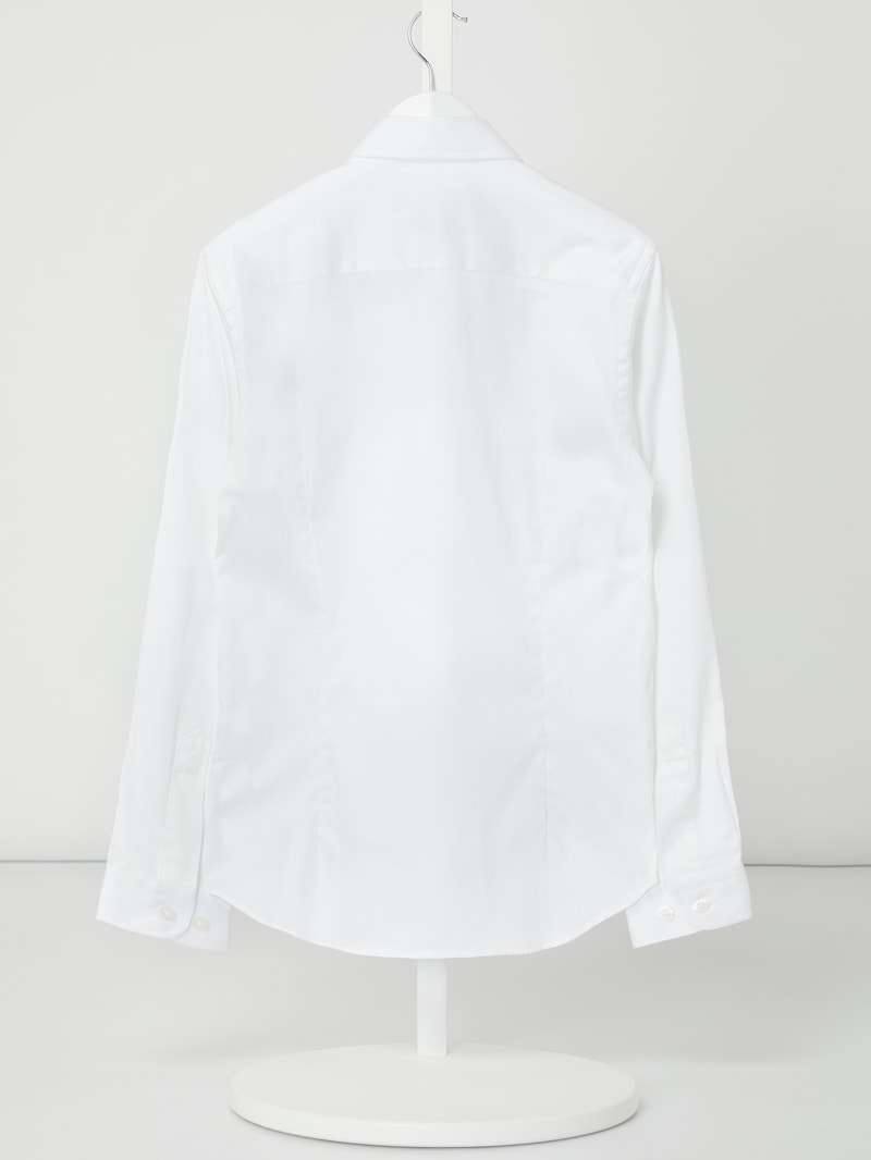 Slim Fit Hemd aus Baumwolle in weiß