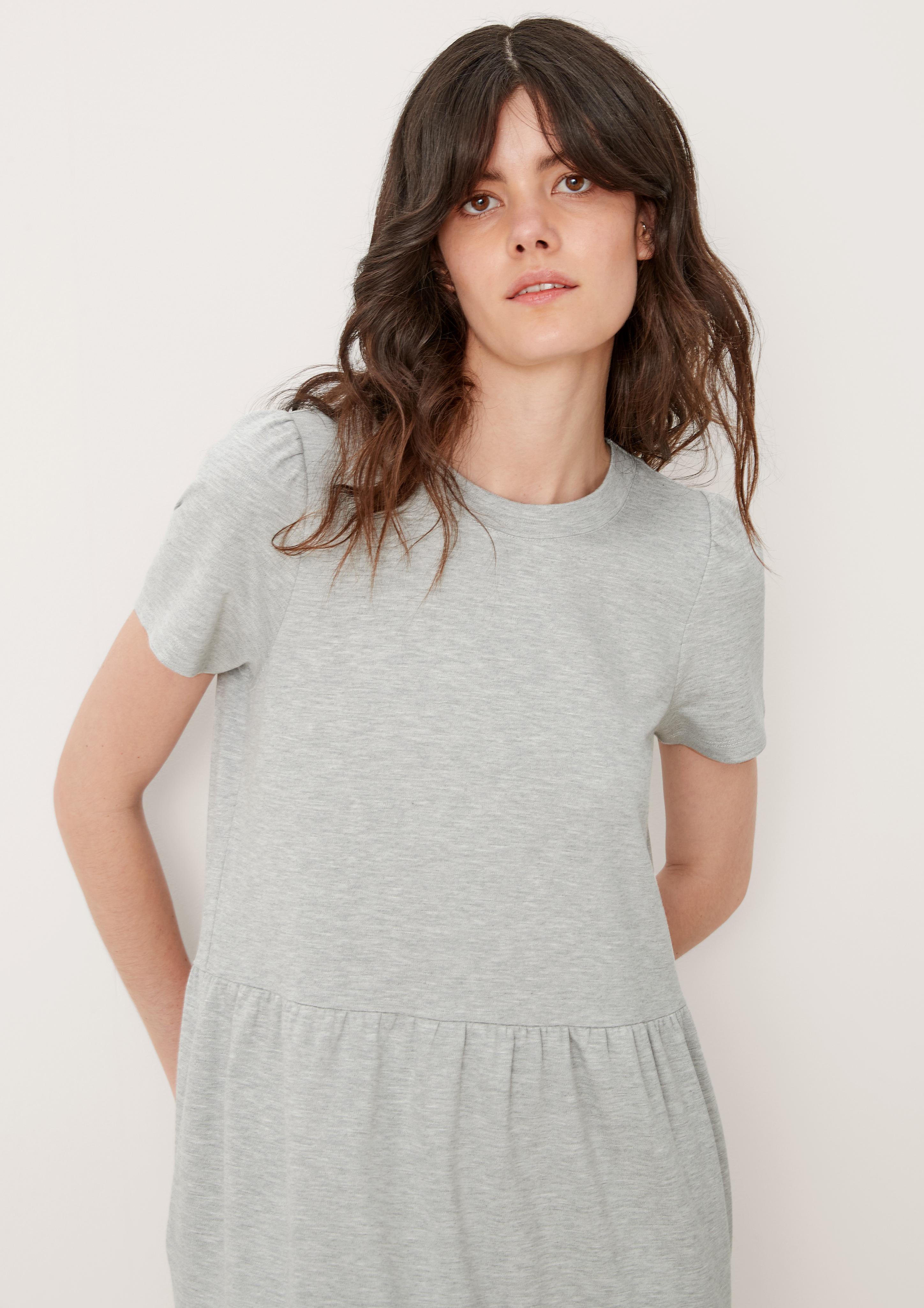 Kleid aus Viskosemix  2125129-9400