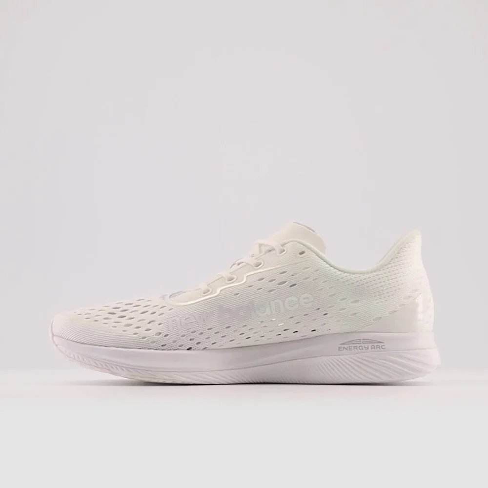 New Balance FuelCell SuperComp Pacer MFCRRCW / weiss