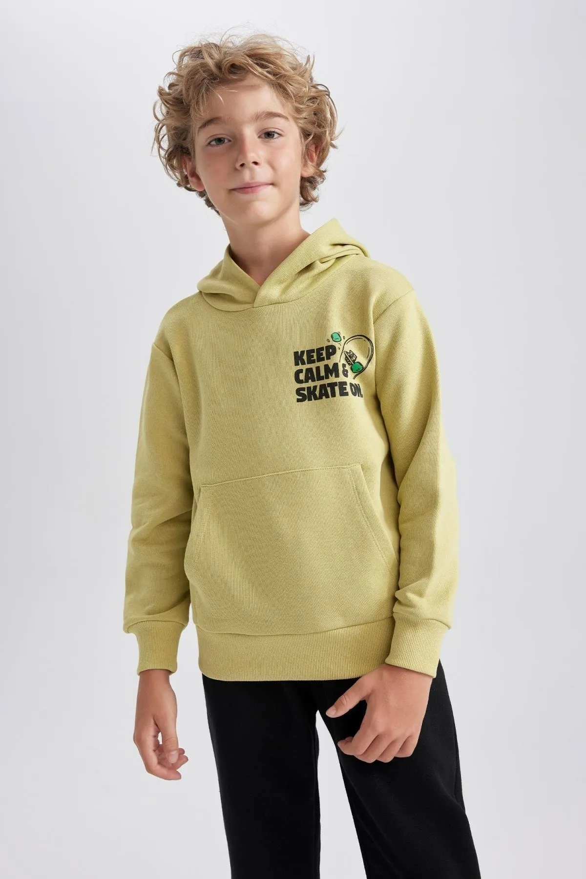 DeFacto  Bedrucktes Kapuzensweatshirt für Jungen A8597a823au