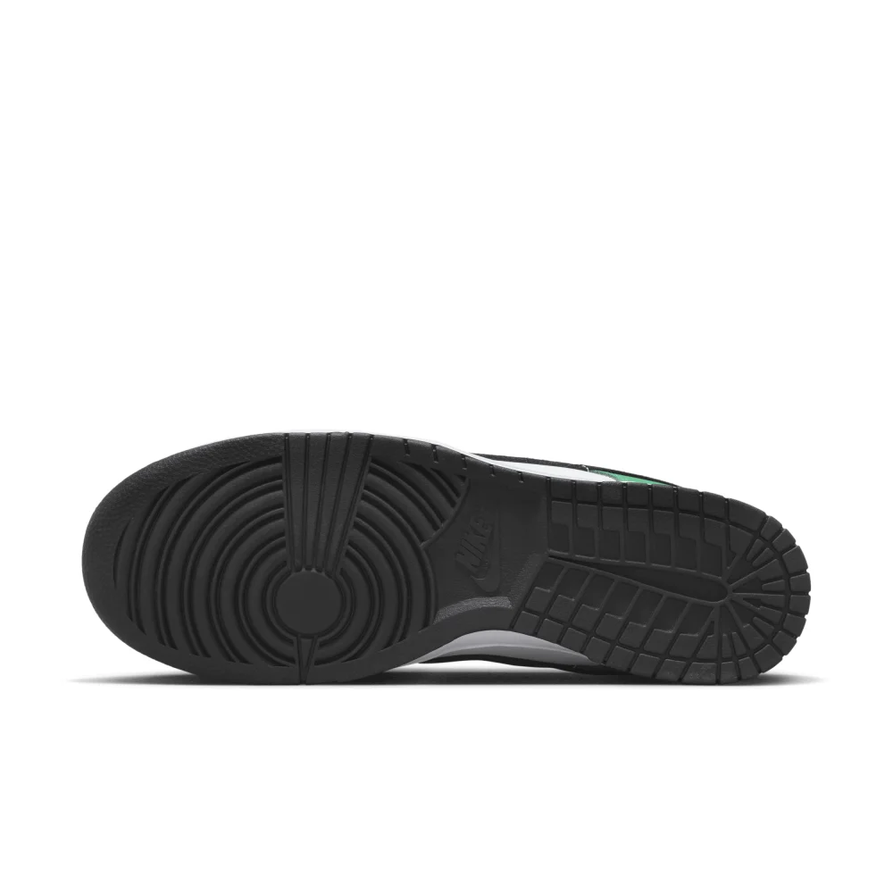 Nike Dunk Low FN3612-300 / grün