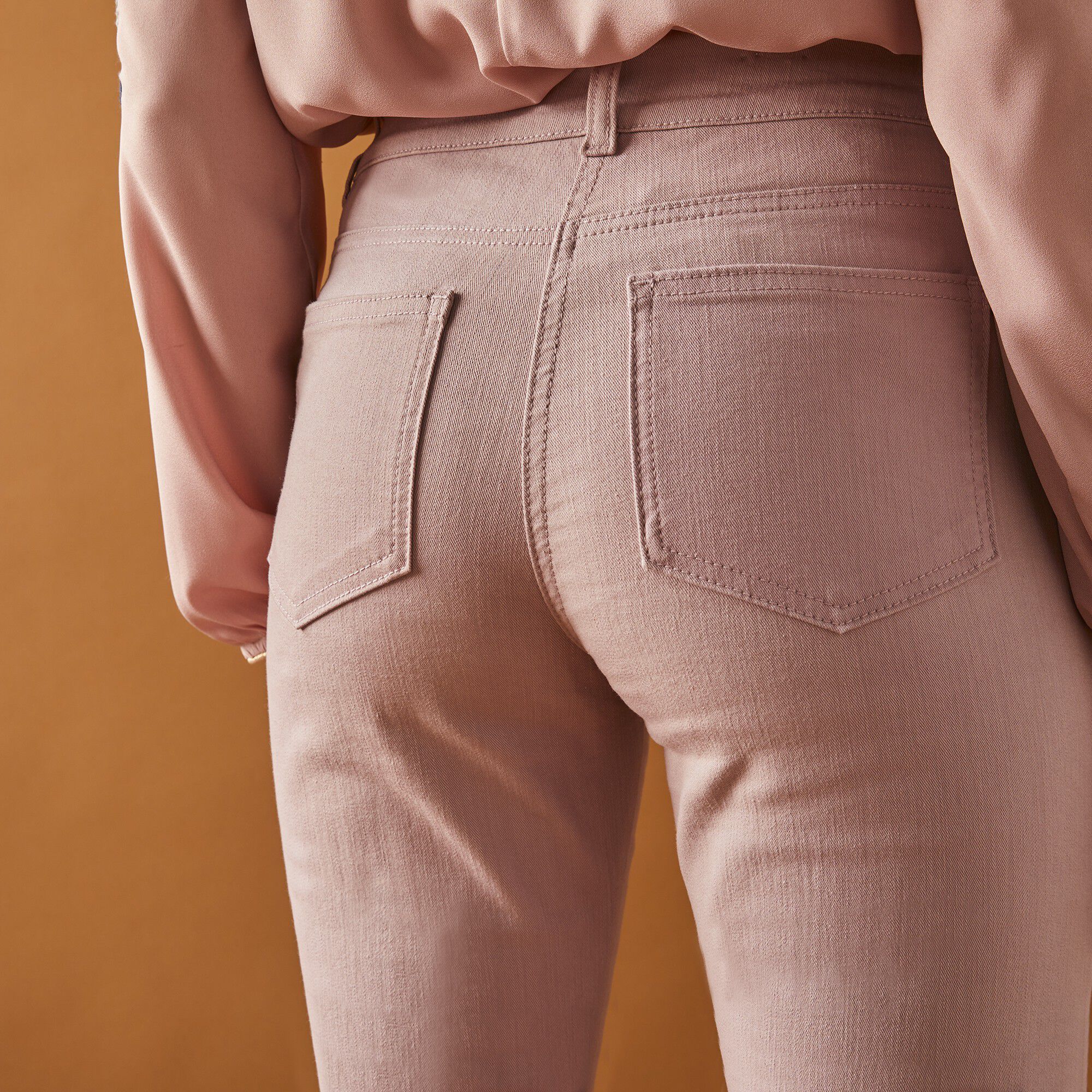 Pantalon droit gainant
