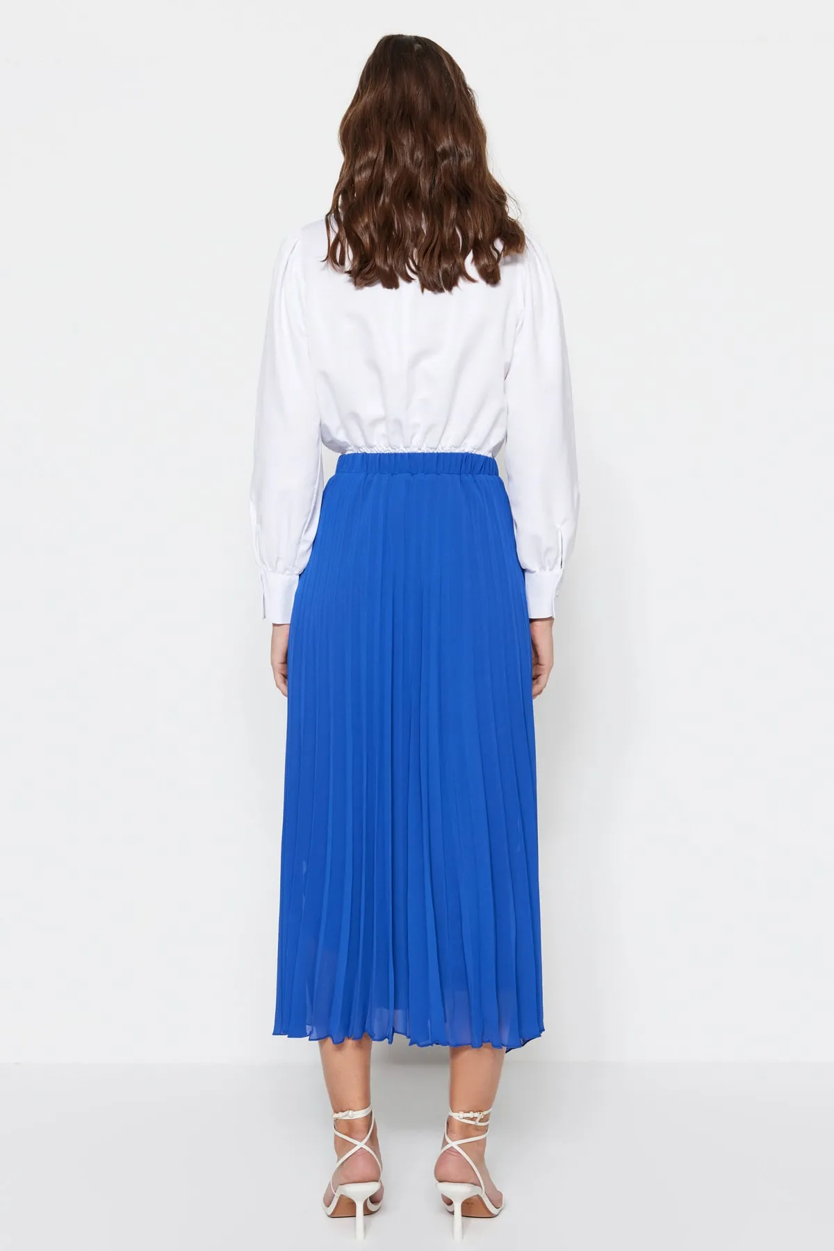 Trendyol Modest  Marineblauer plissierter Chiffonrock mit elastischer Taille und Futter TCTSS23EE00019