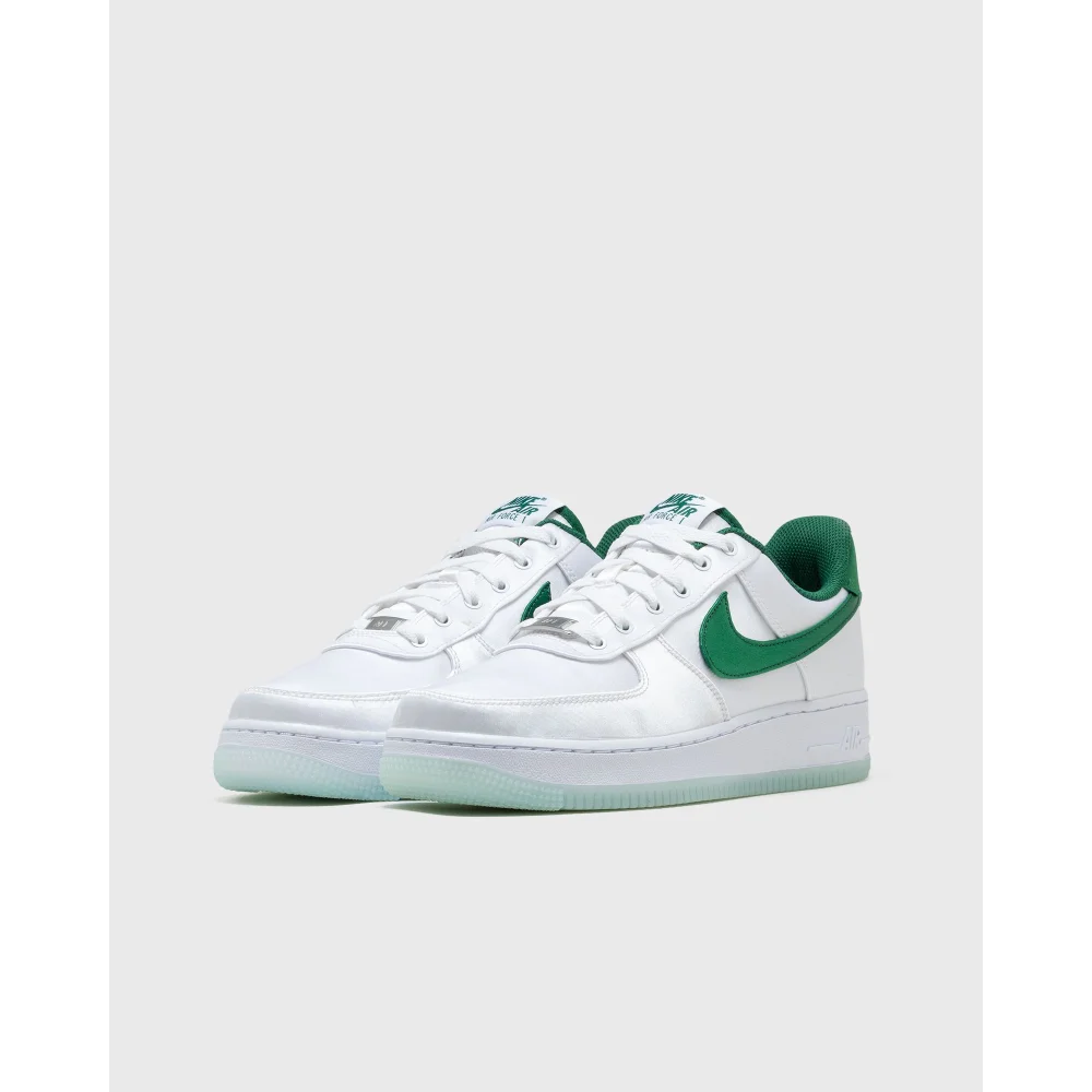 Nike Air Force 1 07 DX6541-101 / weiss