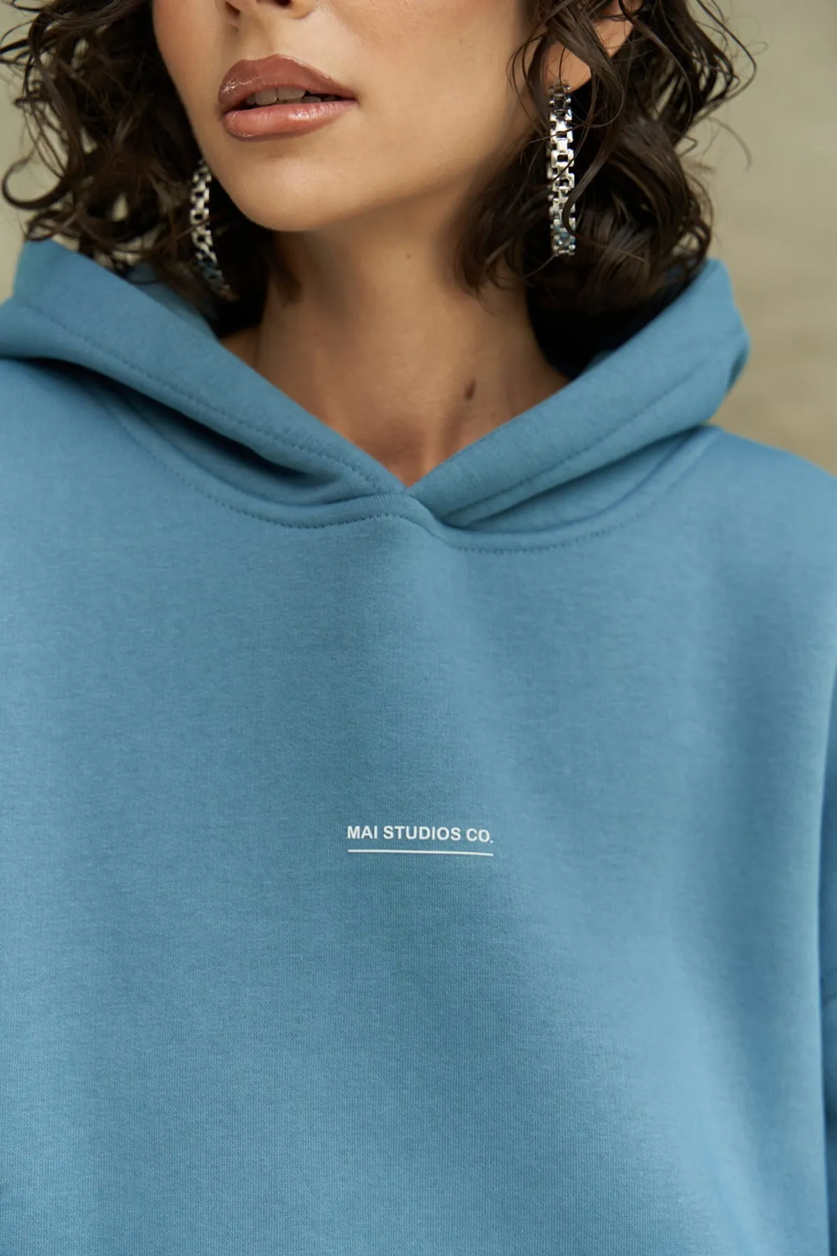 MAİ COLLECTİON  Trainingsanzug-Set in Wolkenblau mit Minimaldruck