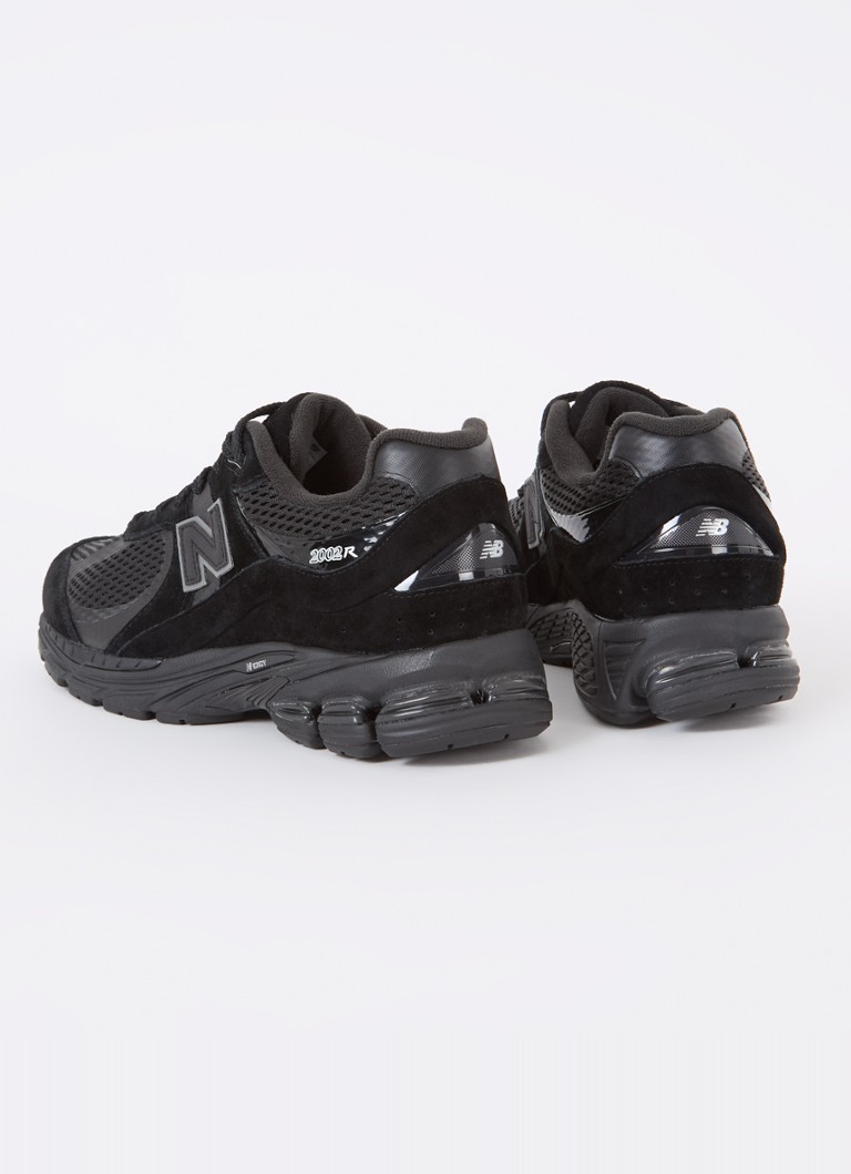 Αθλητικά παπούτσια New Balance 2002R από σουέτ με λεπτομέρειες από πλέγμα