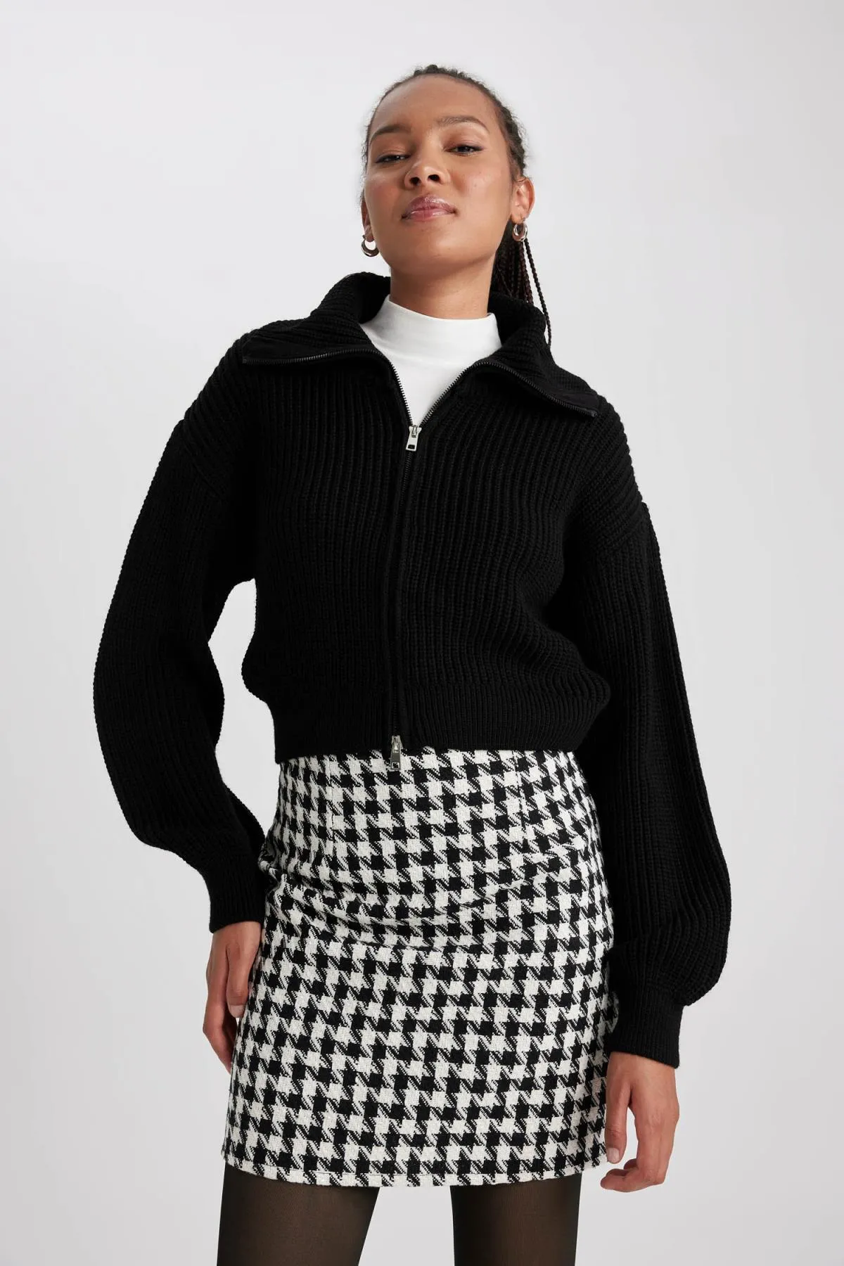 DeFacto  Slim-Fit-Strickjacke mit Polokragen und Reißverschluss