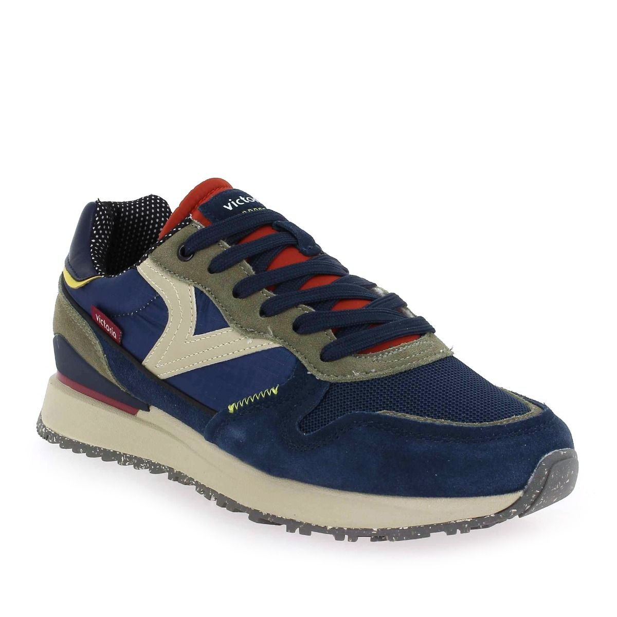 Victoria  8802108 - Marine