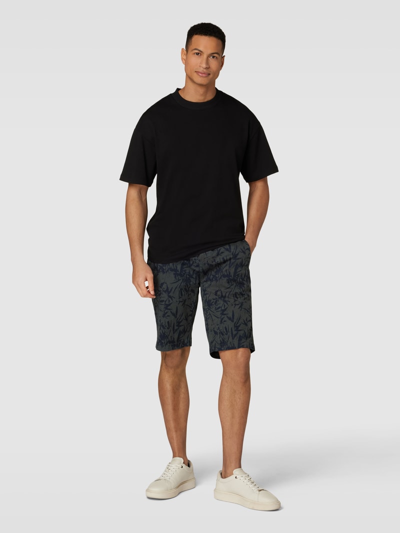 Bermudas mit Allover-Muster in olivgrün