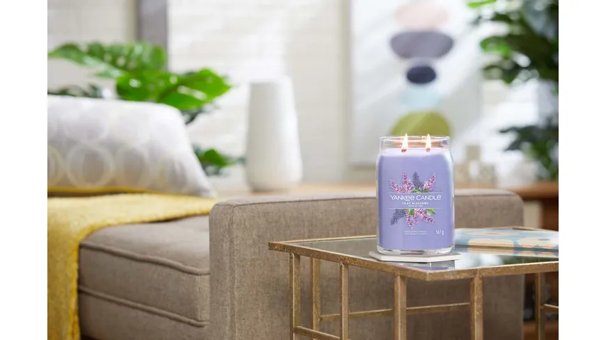 Yankee Candle Duftkerze Signature Large Jar Lilac Blossoms Lilac Blossoms