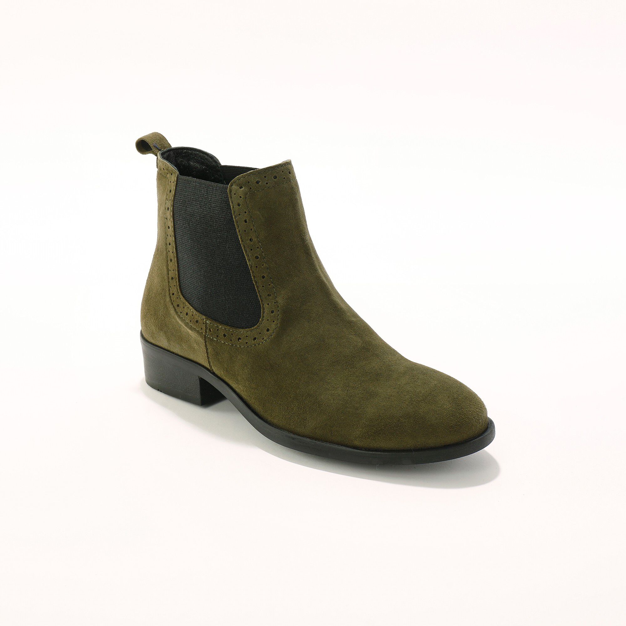 Boots élastiquées perforées Chelsea en croûte de cuir