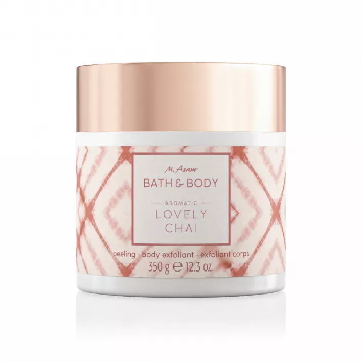 BATH & BODY LOVELY CHAI Körperpeeling