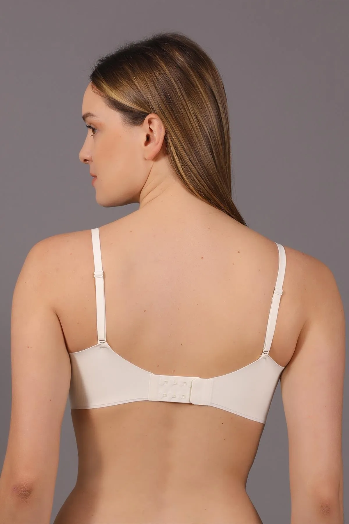C&City  Nahtloser Laser-BH ohne Bügel mit Überzug C26115 Ecru