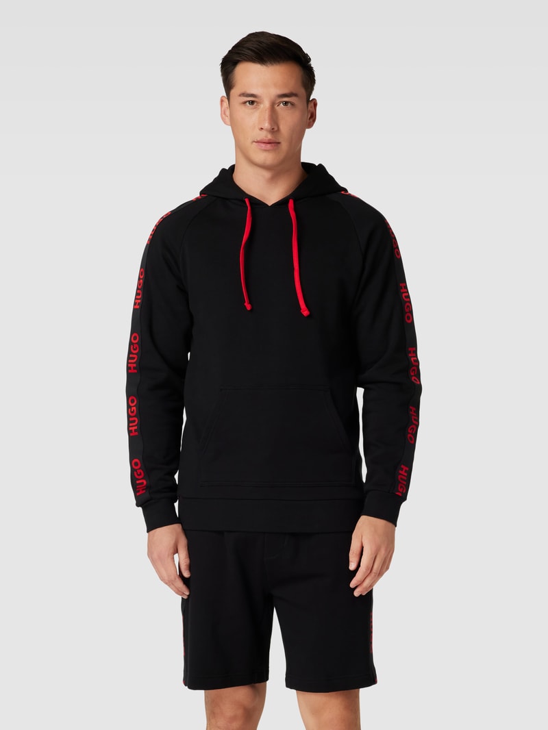 Hoodie aus Baumwolle mit Label-Details Modell 'Sporty' in schwarz