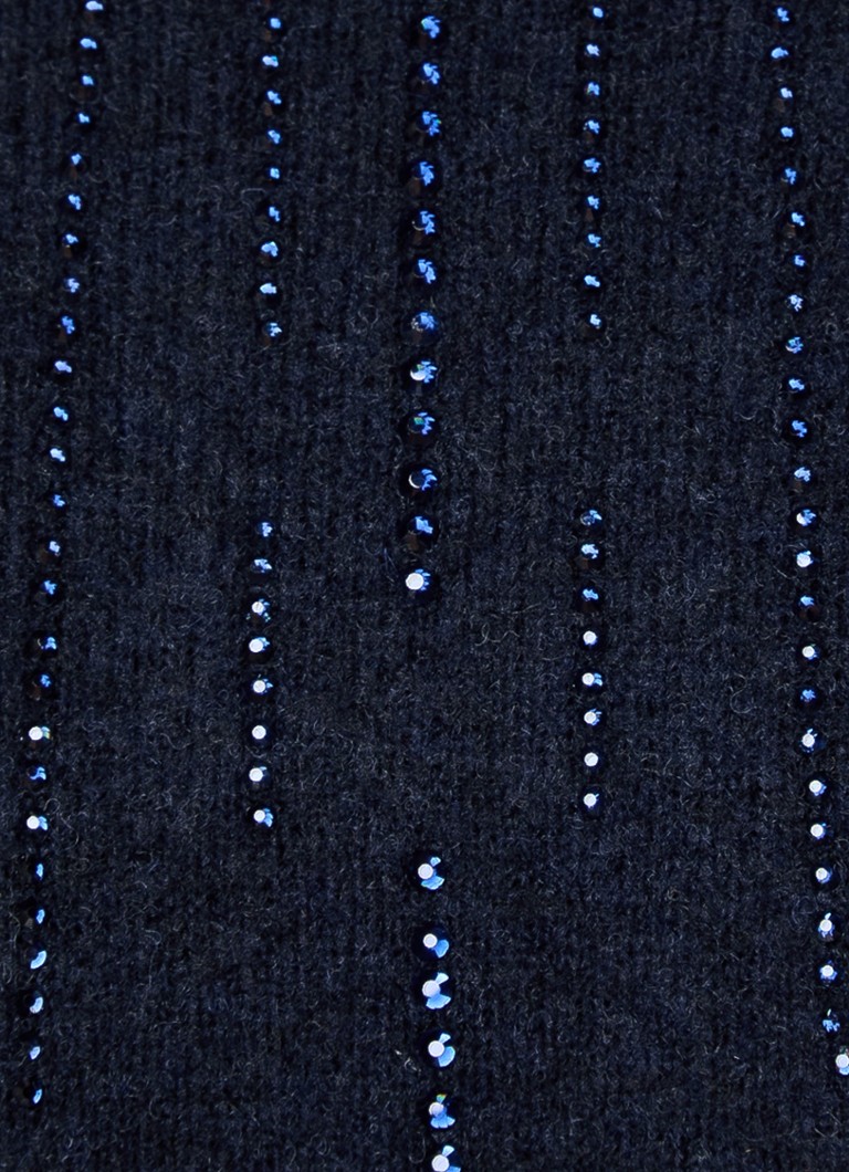 Maglione Gerry Weber in pregiata maglia di misto lana, impreziosito da strass.