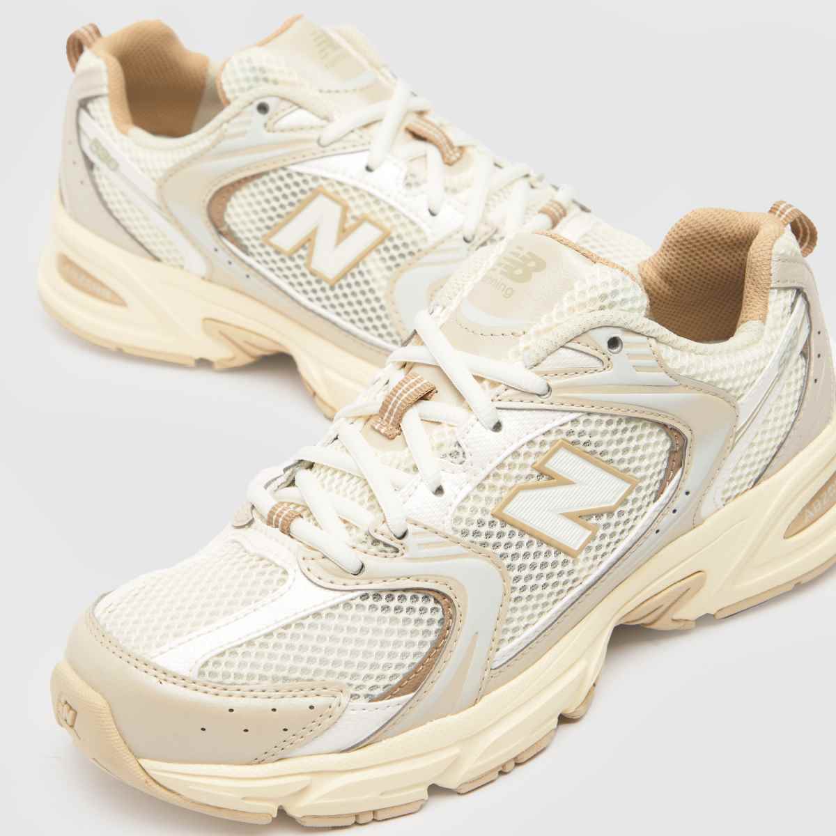 New Balance 530 – Beige träningsskor