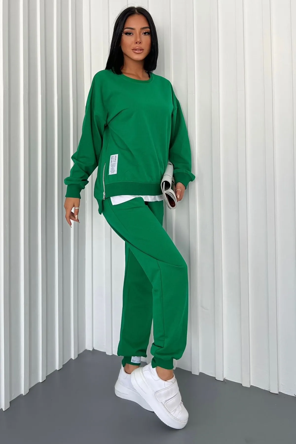 lovebox  Zweifädiger Baumwollstoff, Garni mit seitlichem Reißverschluss und Beindetail, langärmeliger grüner Trainingsanzug 300