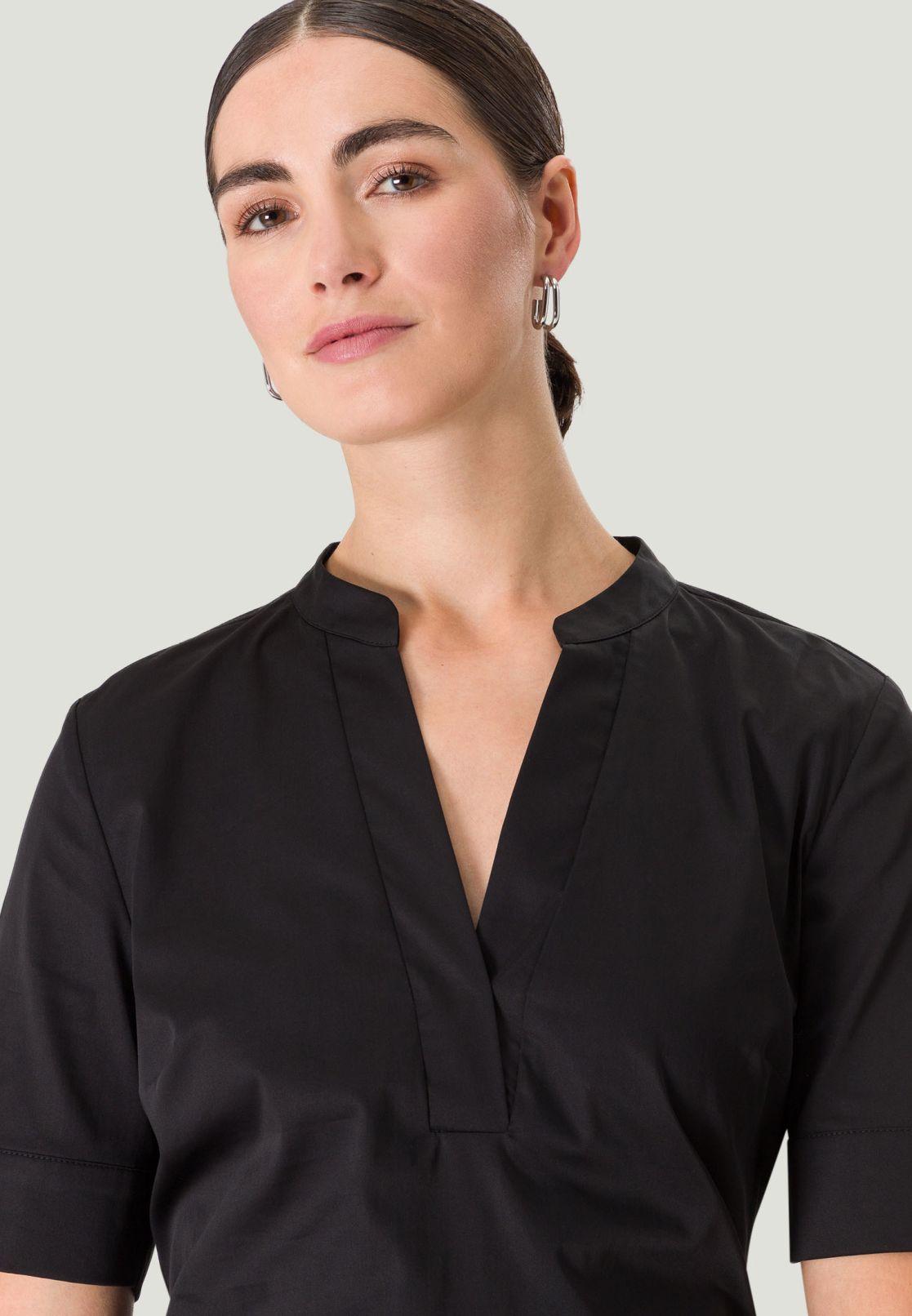Bluse mit V-Ausschnitt