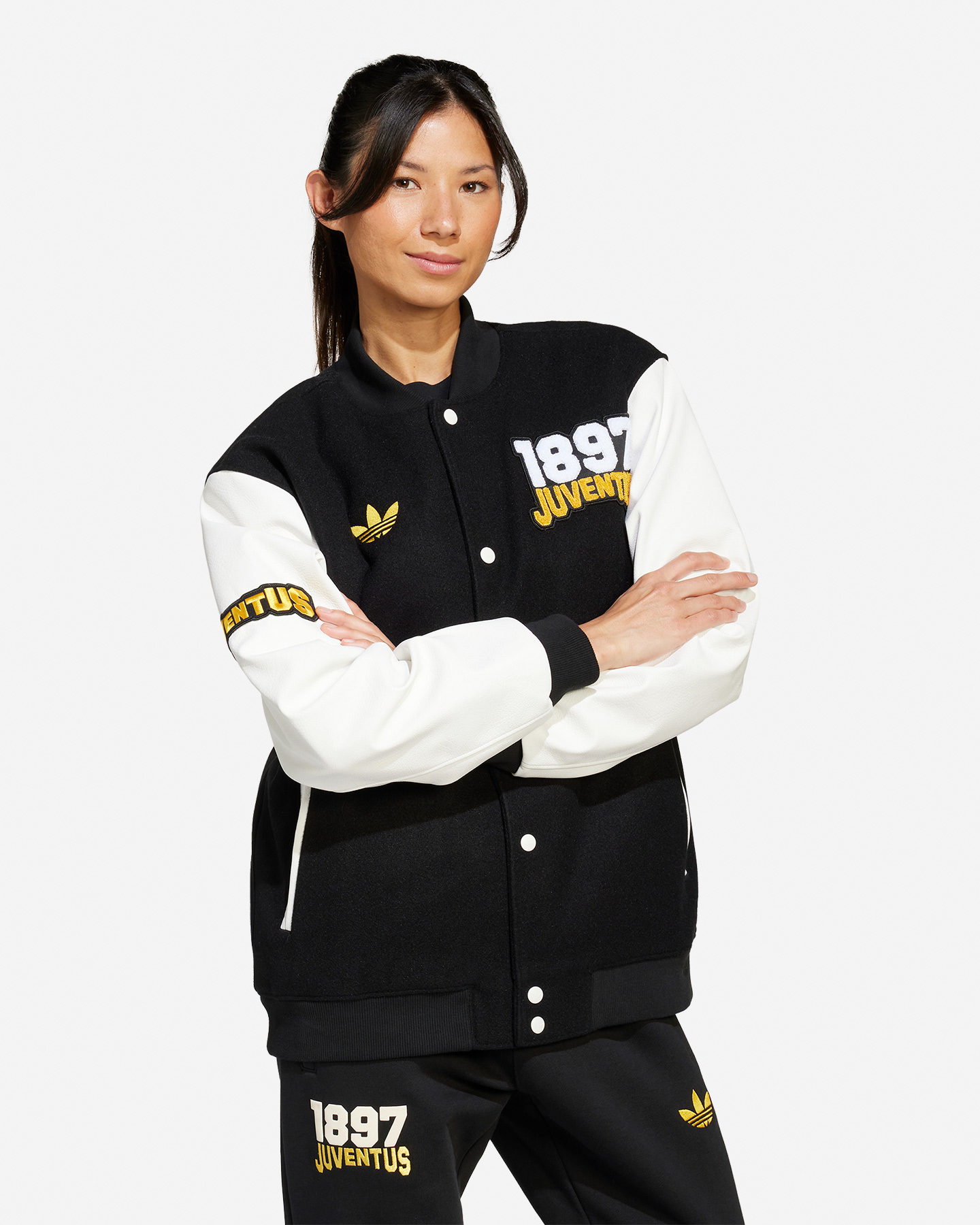 Oficiálne futbalové oblečenie Adidas Juventus Vrct Og M JF0451